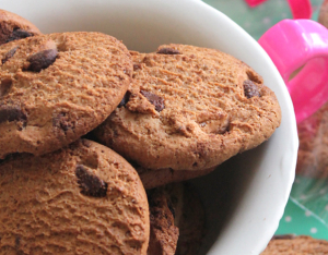 Croccanti biscotti cioccolato e nocciole