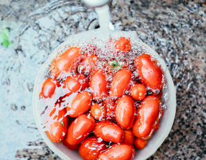 Come lavare correttamente la verdura e la frutta a casa